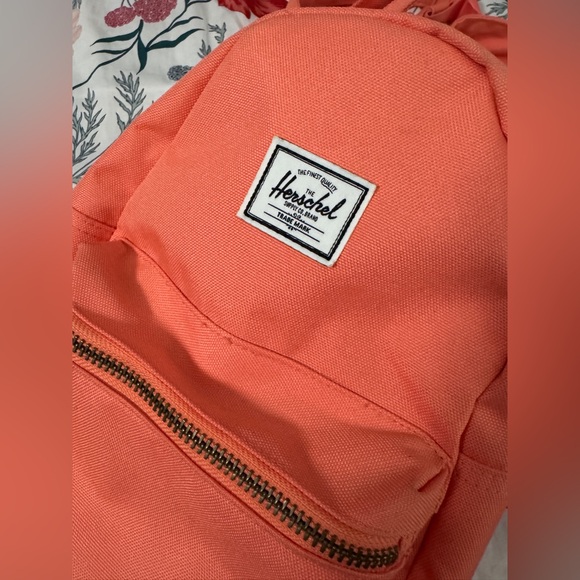 Herschel Nova Mini backpack Fresh Salmon EUC - Picture 2 of 9